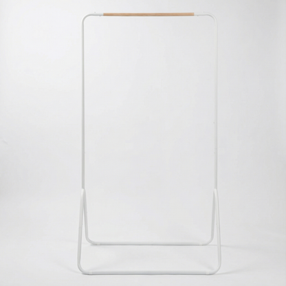 Portant vetements en metal