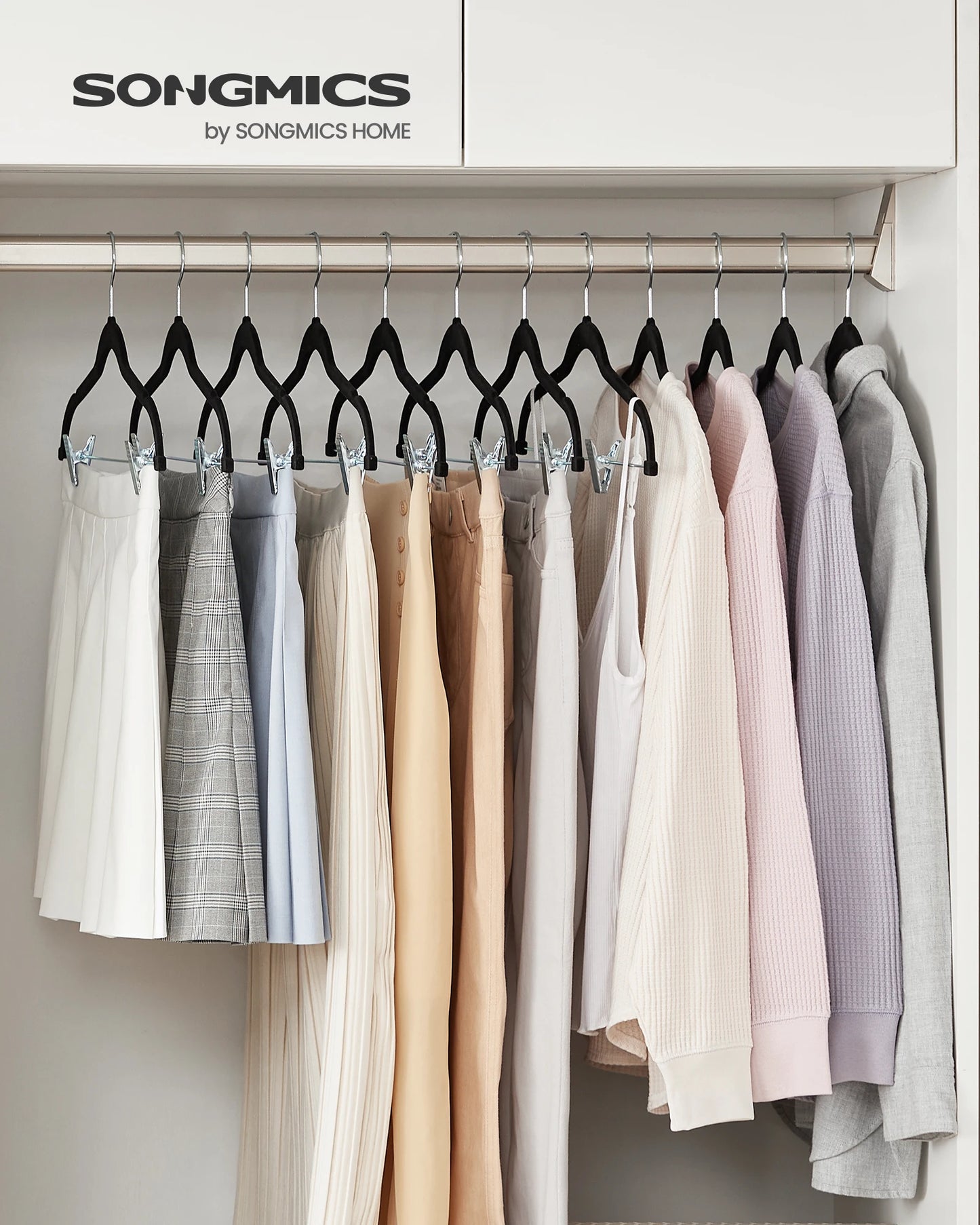 Portant vêtement métal noir avec tringle gain de place velours