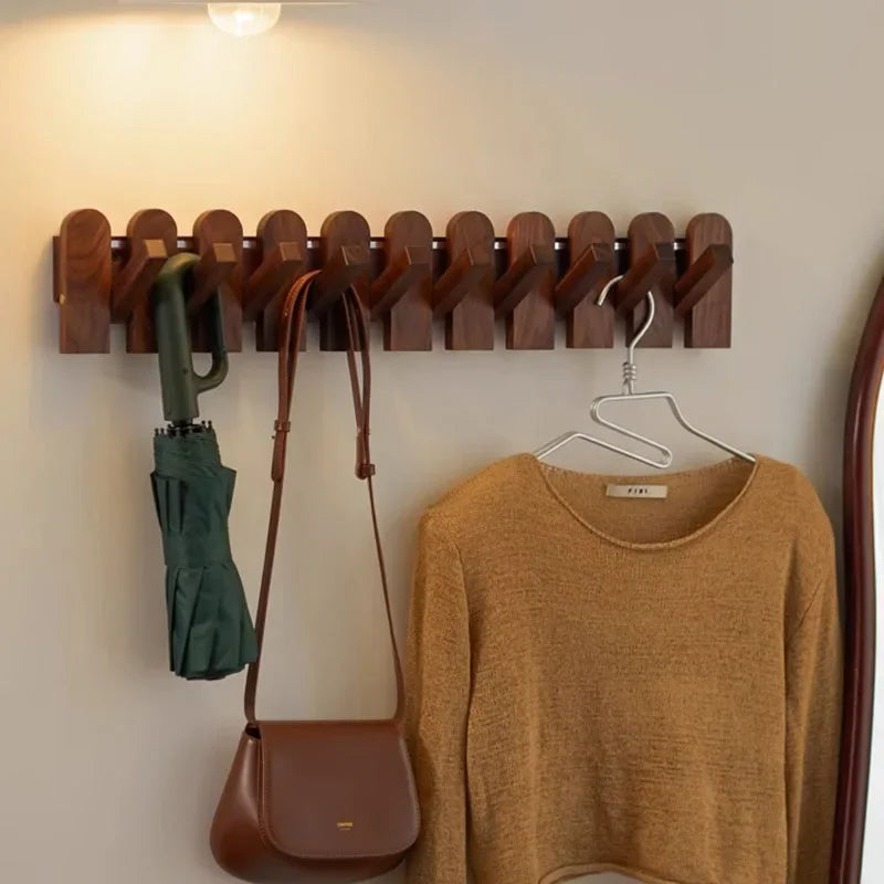 Porte-manteau mural en pin avec 6 crochets en bois naturel